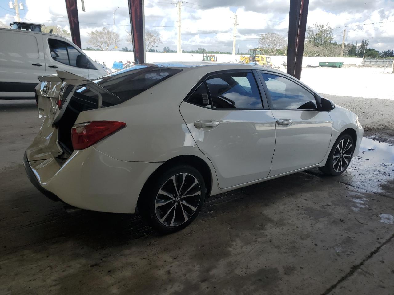 2019 Toyota Corolla - Image 3