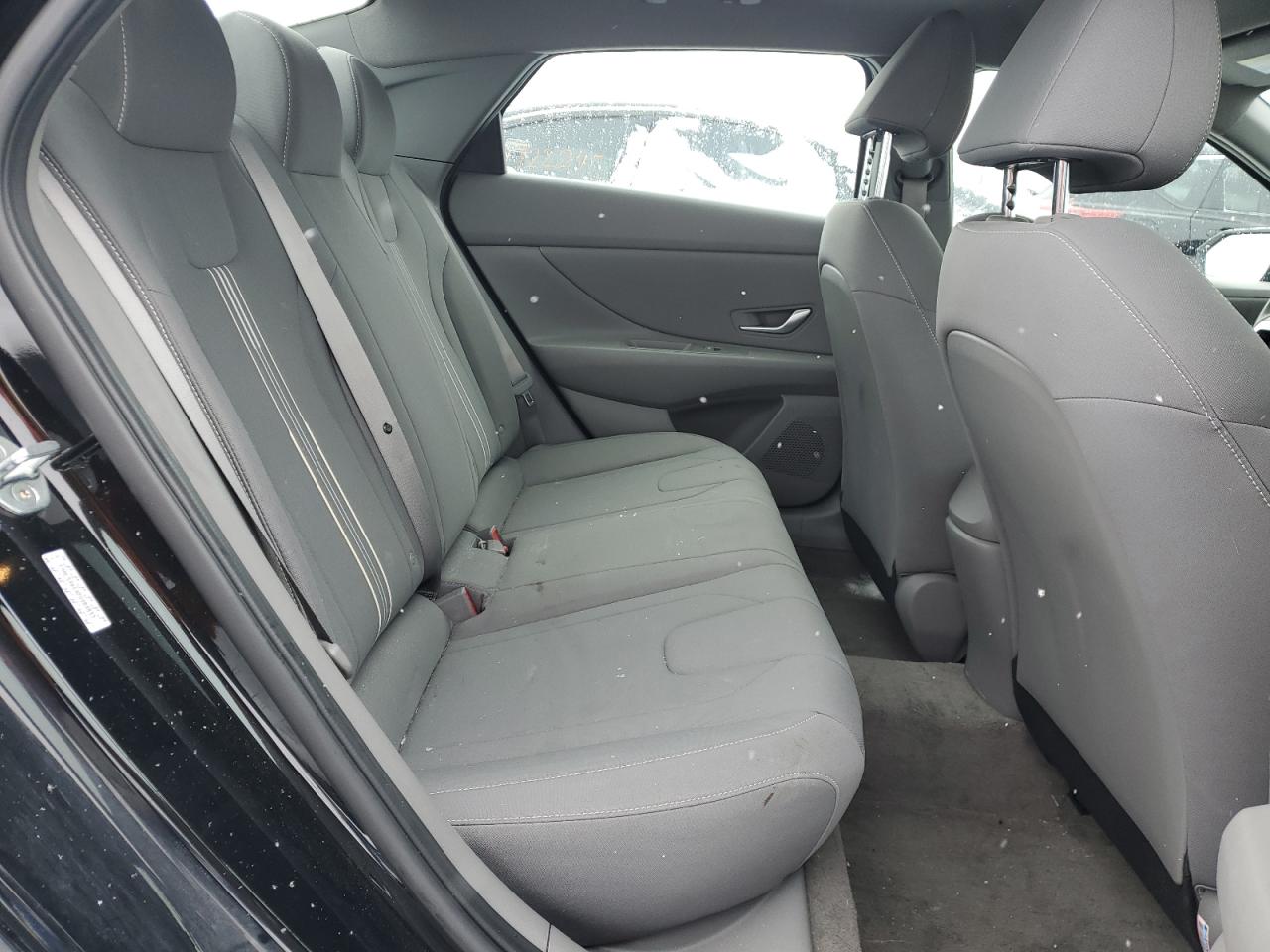2023 Hyundai Elantra - Image 10