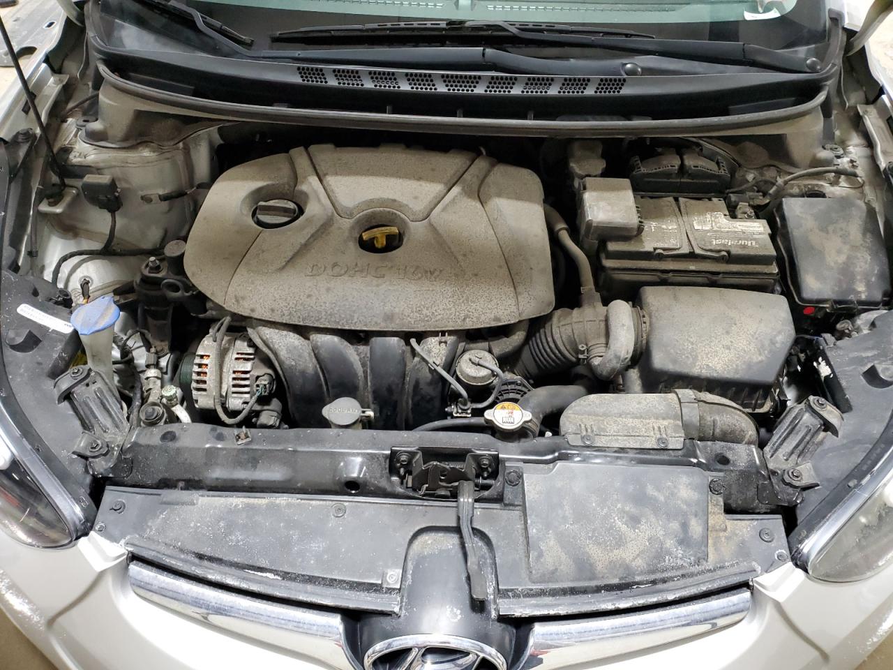 2016 Hyundai Elantra - Image 11