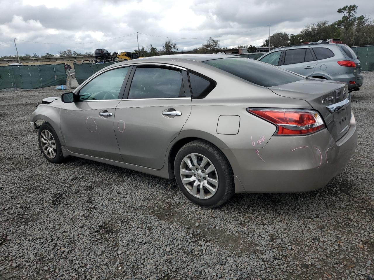 2014 Nissan Altima - Image 2