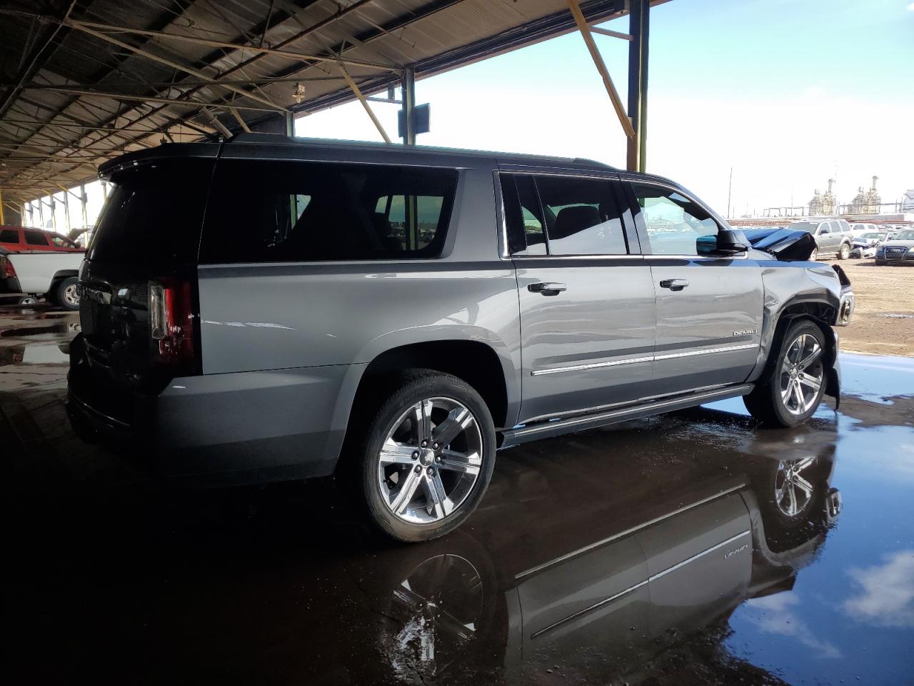 2020 GMC Yukon - Image 3