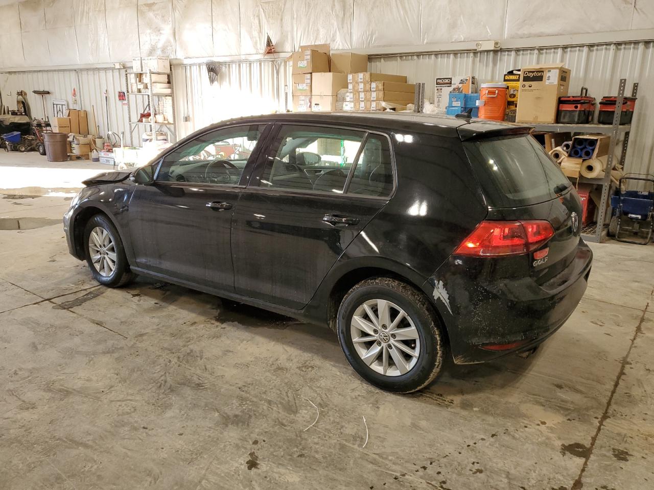 2015 Volkswagen Golf - Image 2