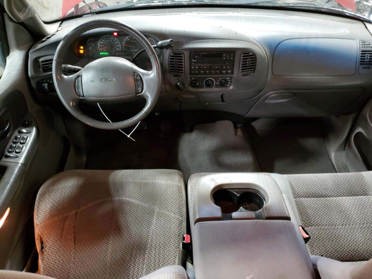 2002 Ford F-150 - Image 8
