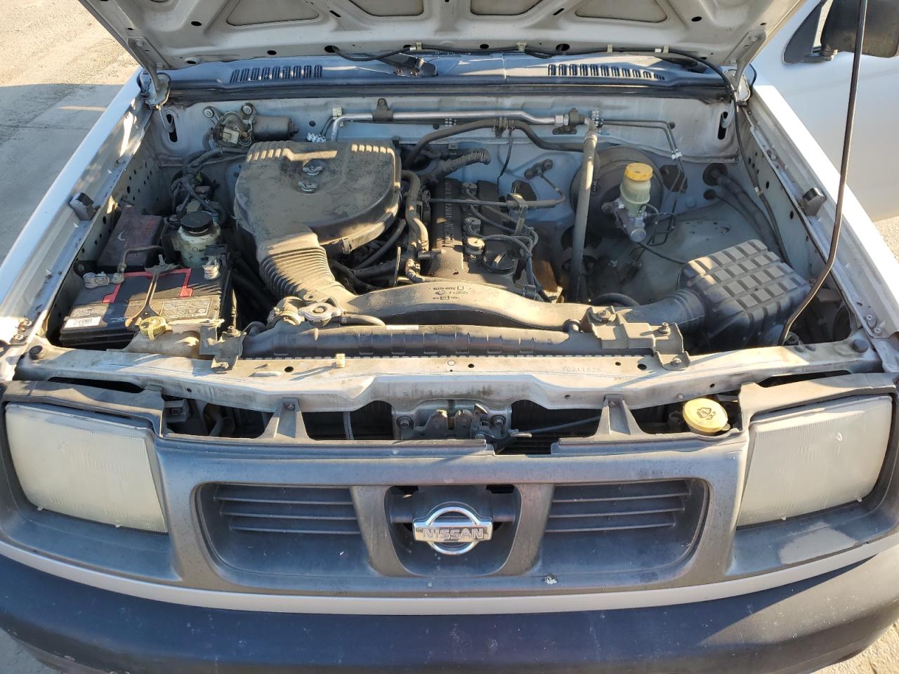 2000 Nissan Navara (Frontier) - Image 11