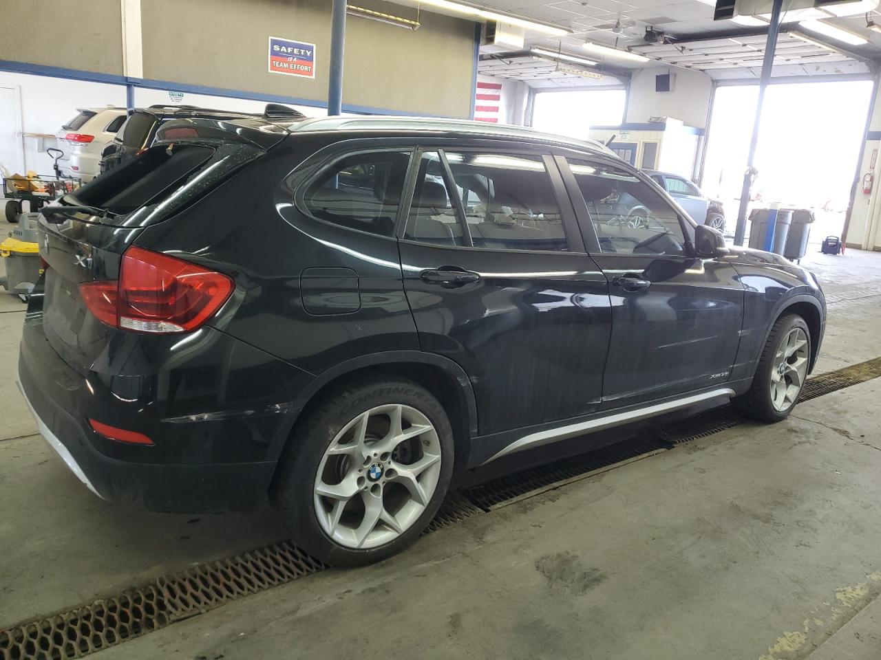 2014 BMW X1 - Image 3