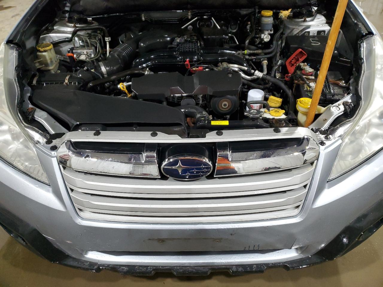 2014 Subaru Outback - Image 12