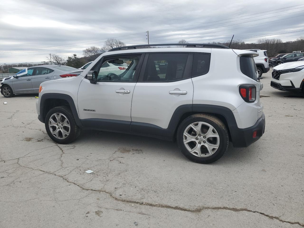 2019 Jeep Renegade - Image 2