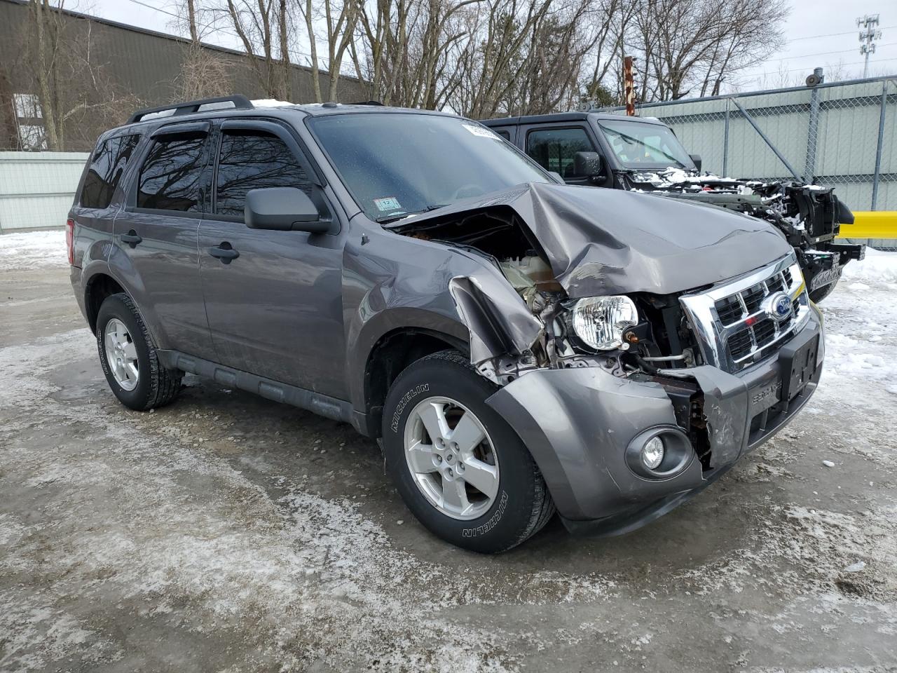 2010 Ford Escape - Image 4