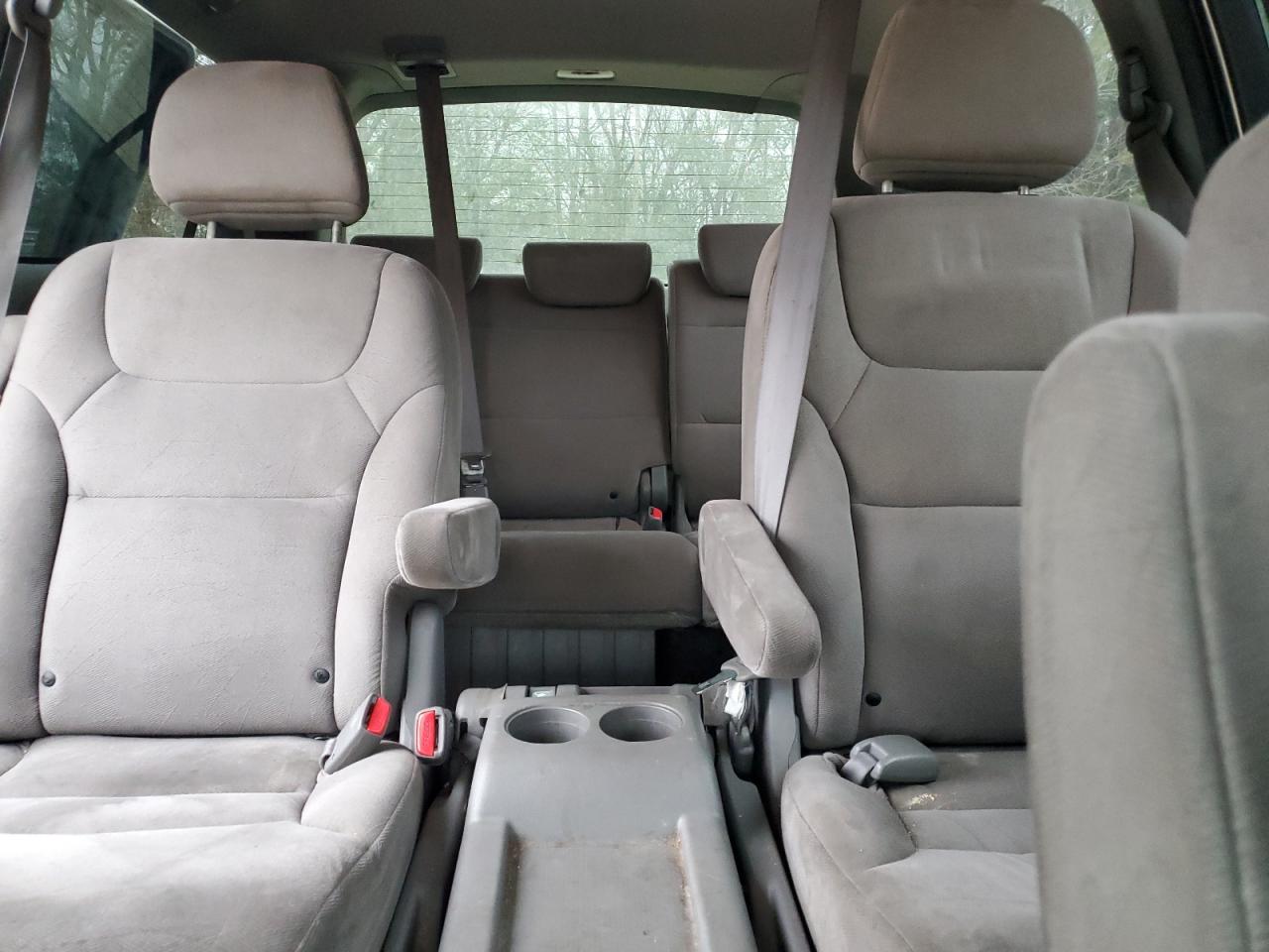 2008 Honda Odyssey - Image 10