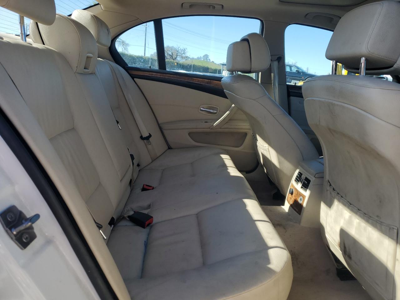 2010 BMW 5er - Image 11