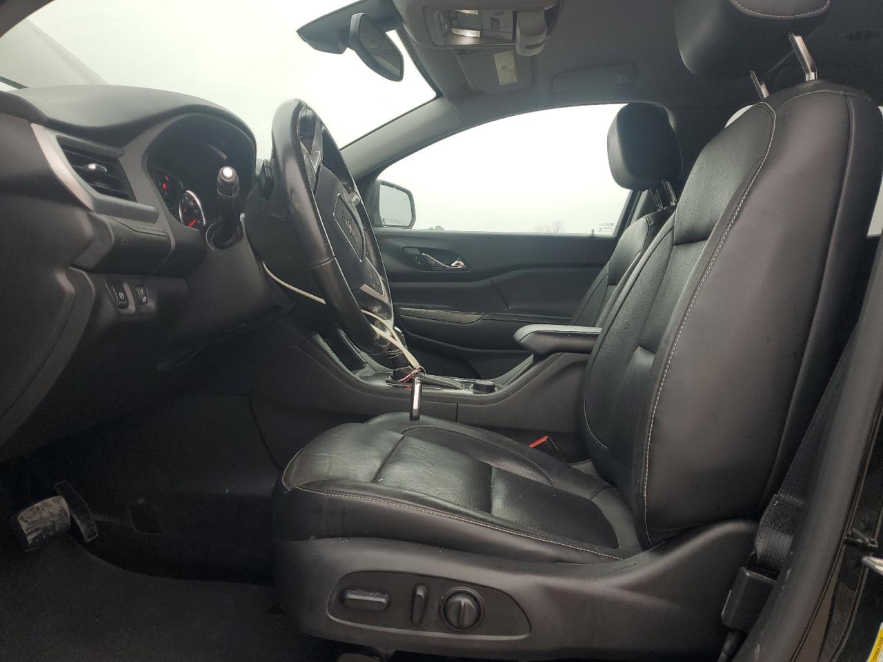 2017 GMC Acadia - Image 7