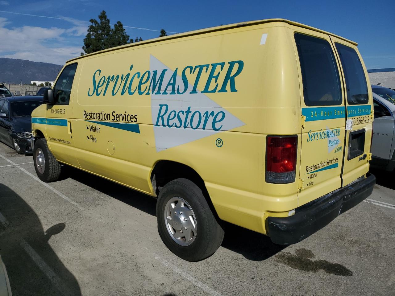 2012 Ford Econoline - Image 2