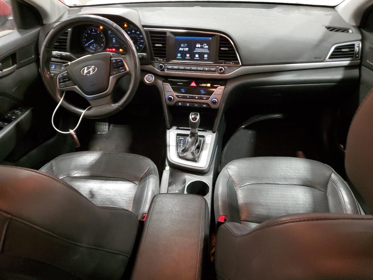 2017 Hyundai Elantra - Image 8