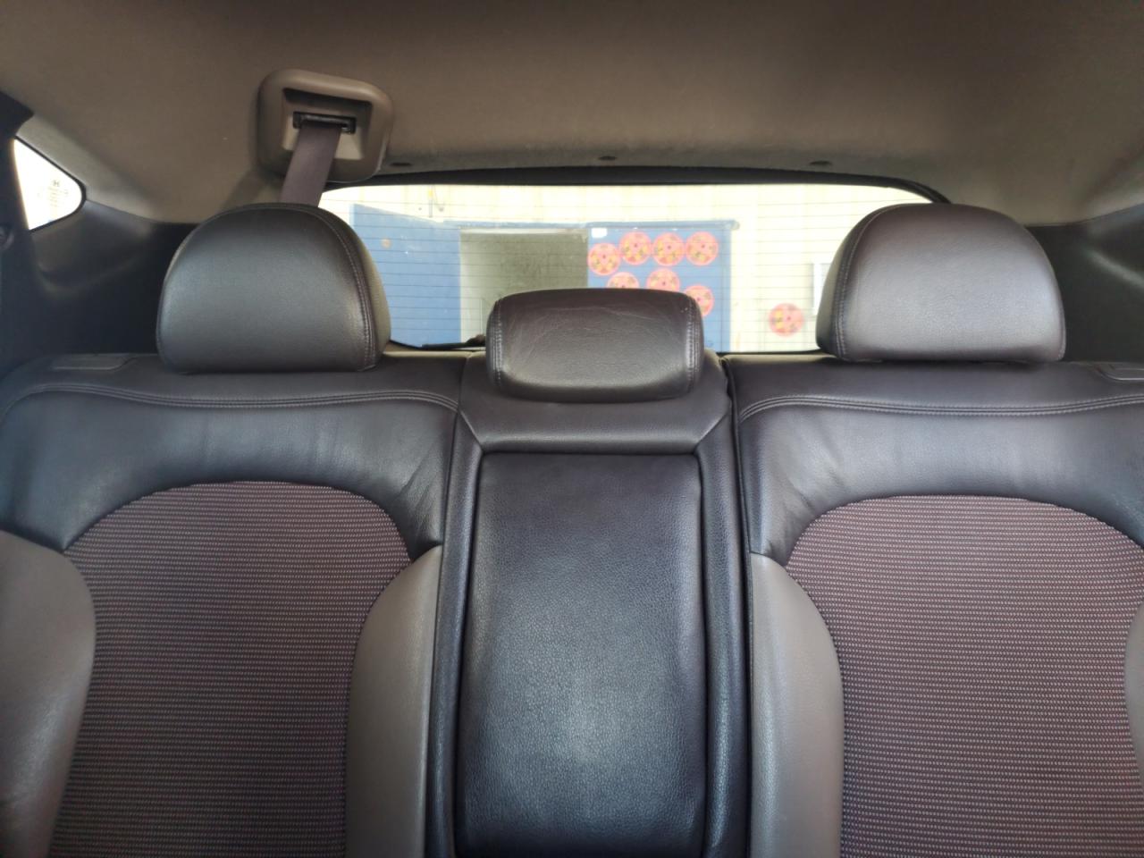 2011 Hyundai Tucson - Image 10