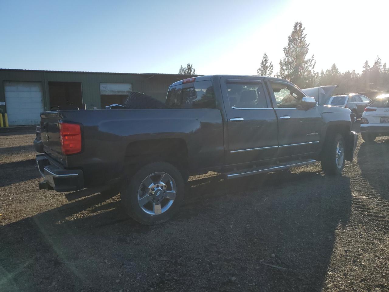 2015 Chevrolet Silverado - Image 3