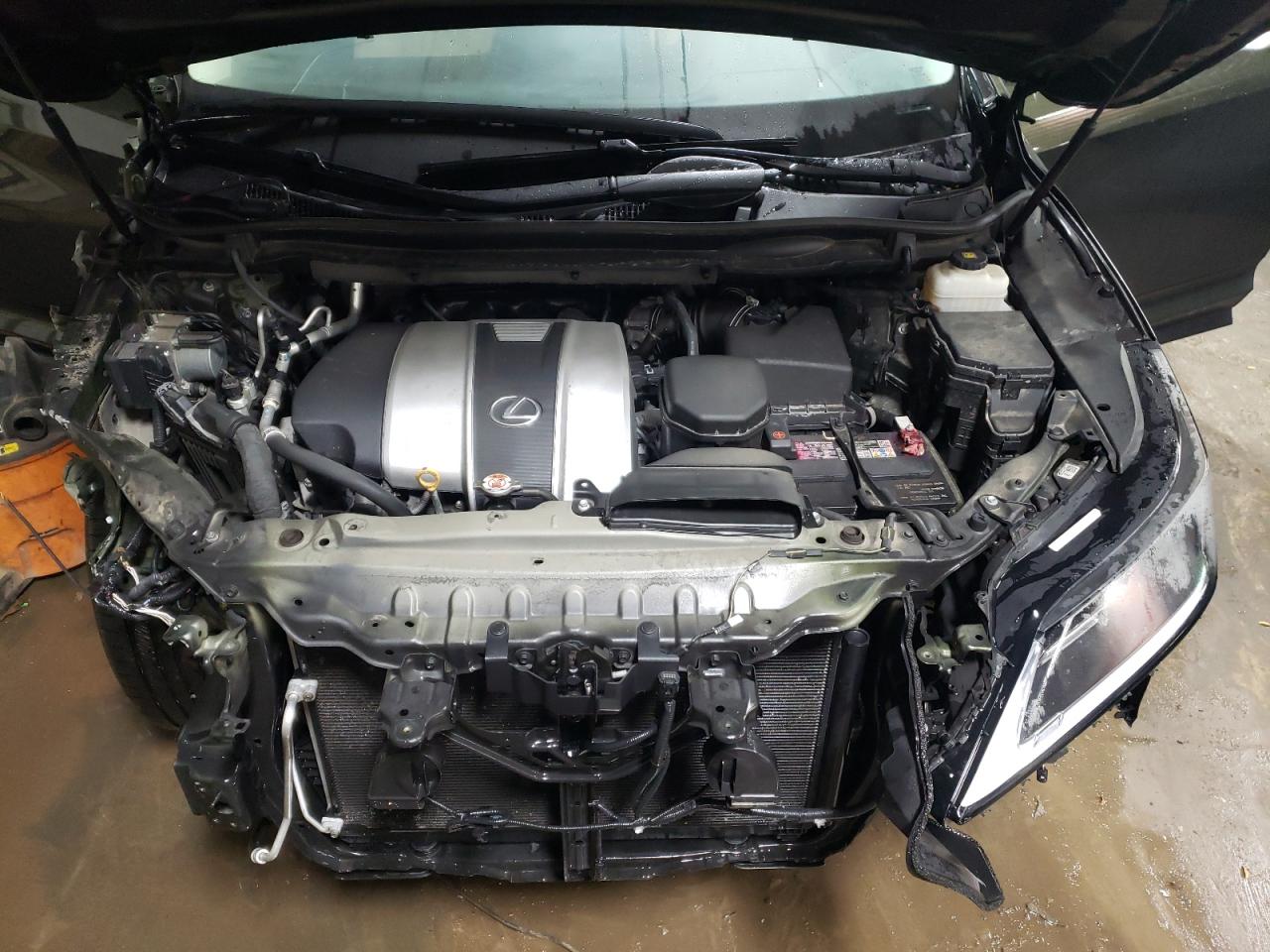 2022 Lexus RX - Image 11