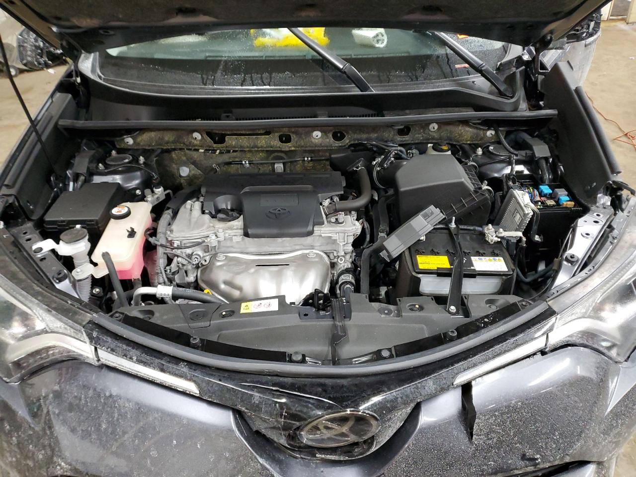 2017 Toyota RAV 4 - Image 13