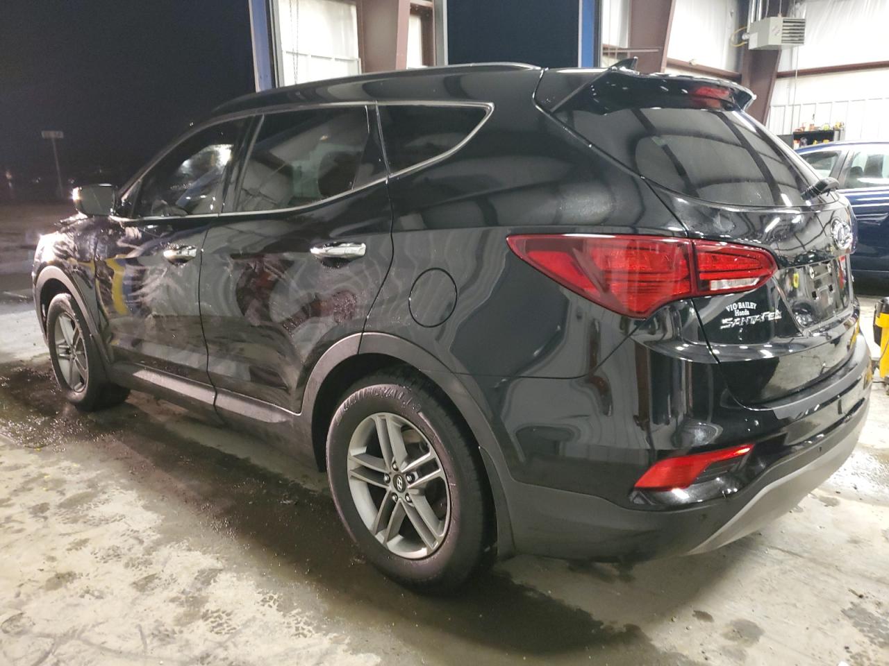 2018 Hyundai Santa Fe - Image 2