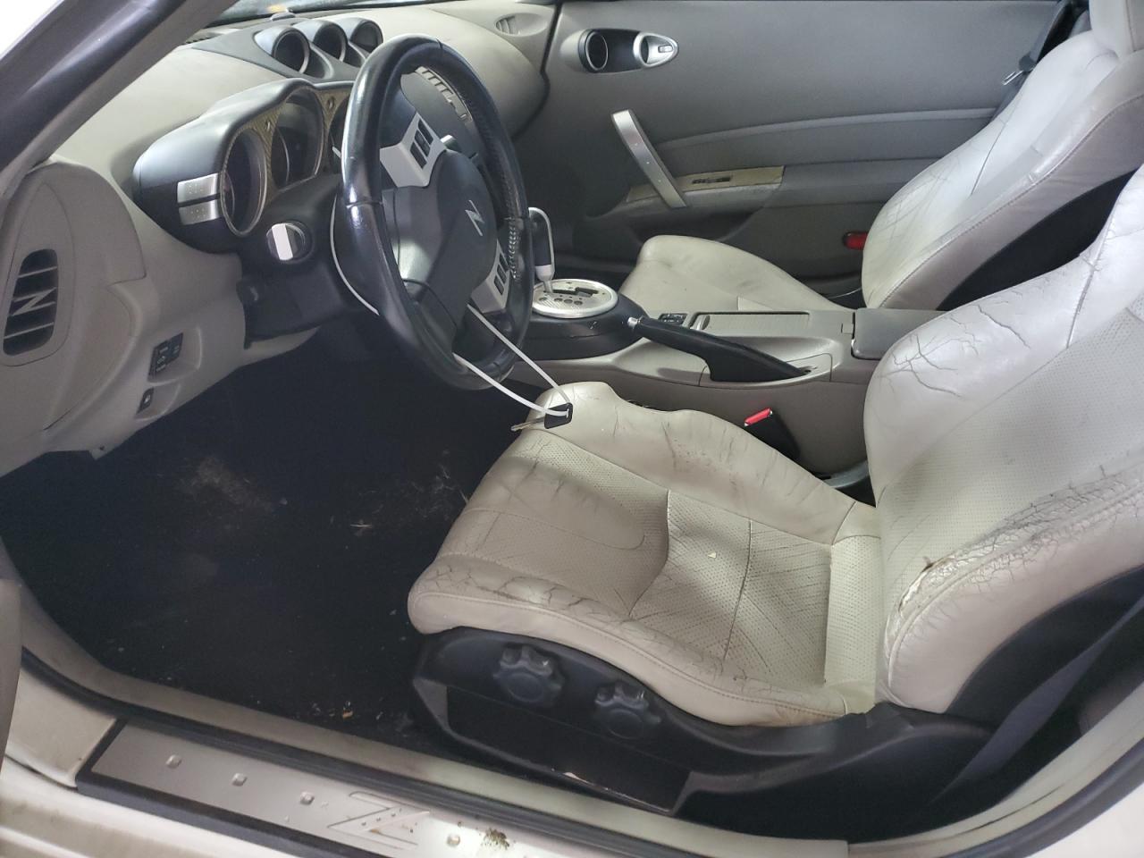 2009 Nissan 350Z - Image 7