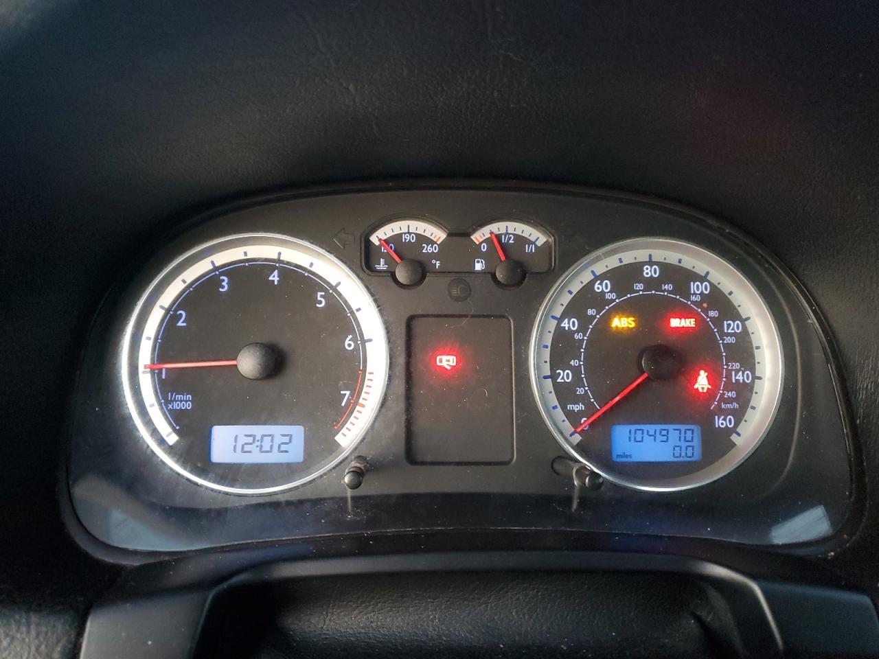 2004 Volkswagen Jetta - Image 9