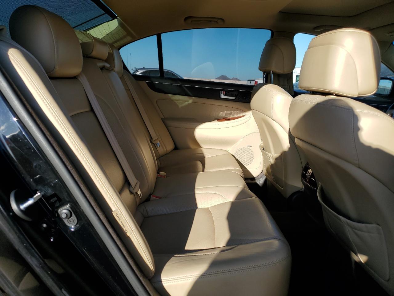 2012 Hyundai Genesis - Image 10