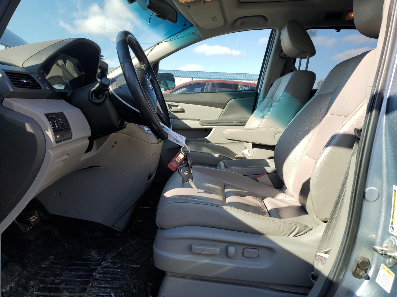2011 Honda Odyssey - Image 7