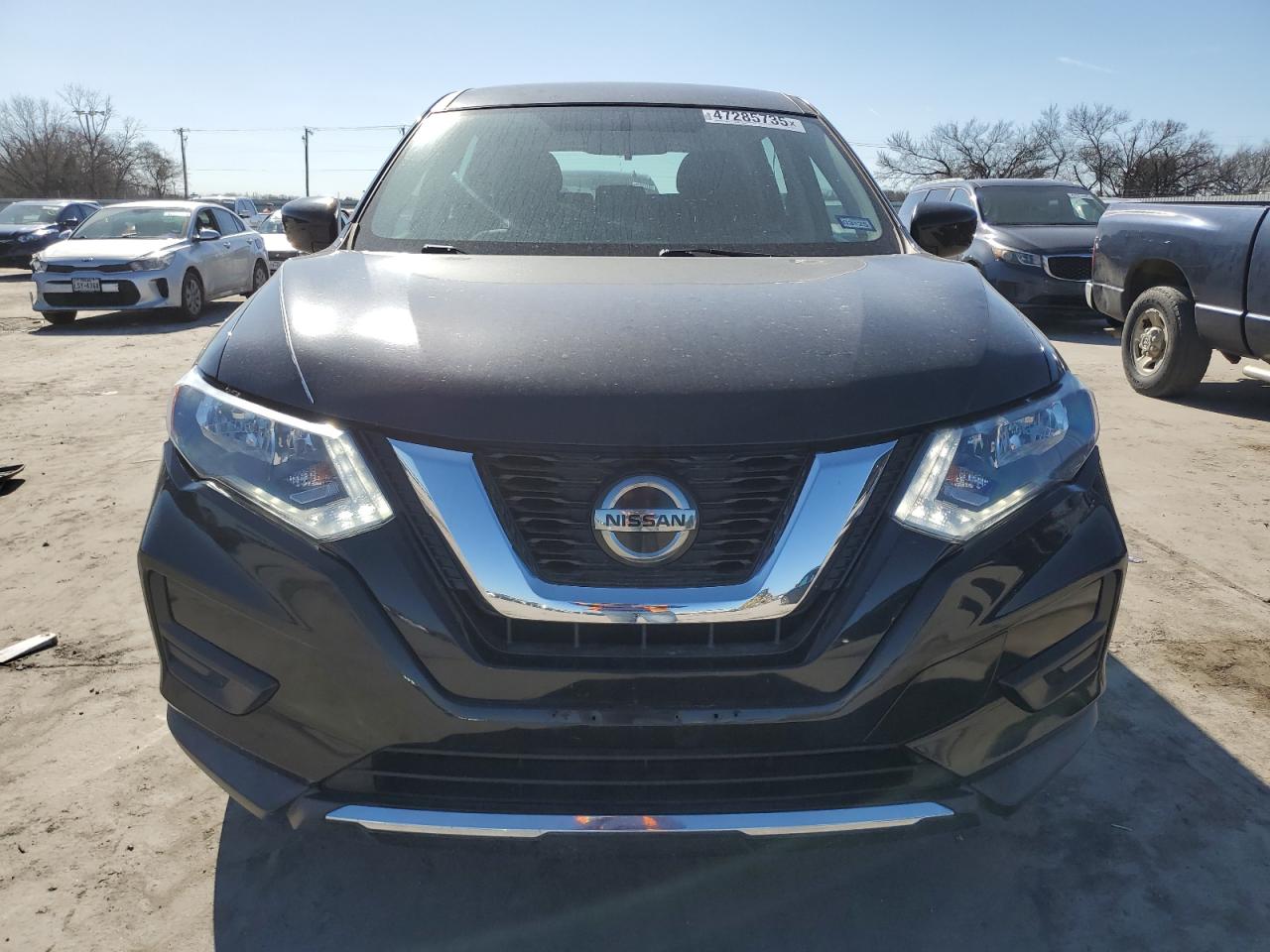 2018 Nissan Rogue - Image 5