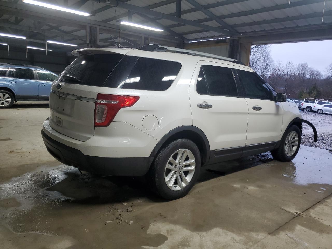 2011 Ford Explorer - Image 3