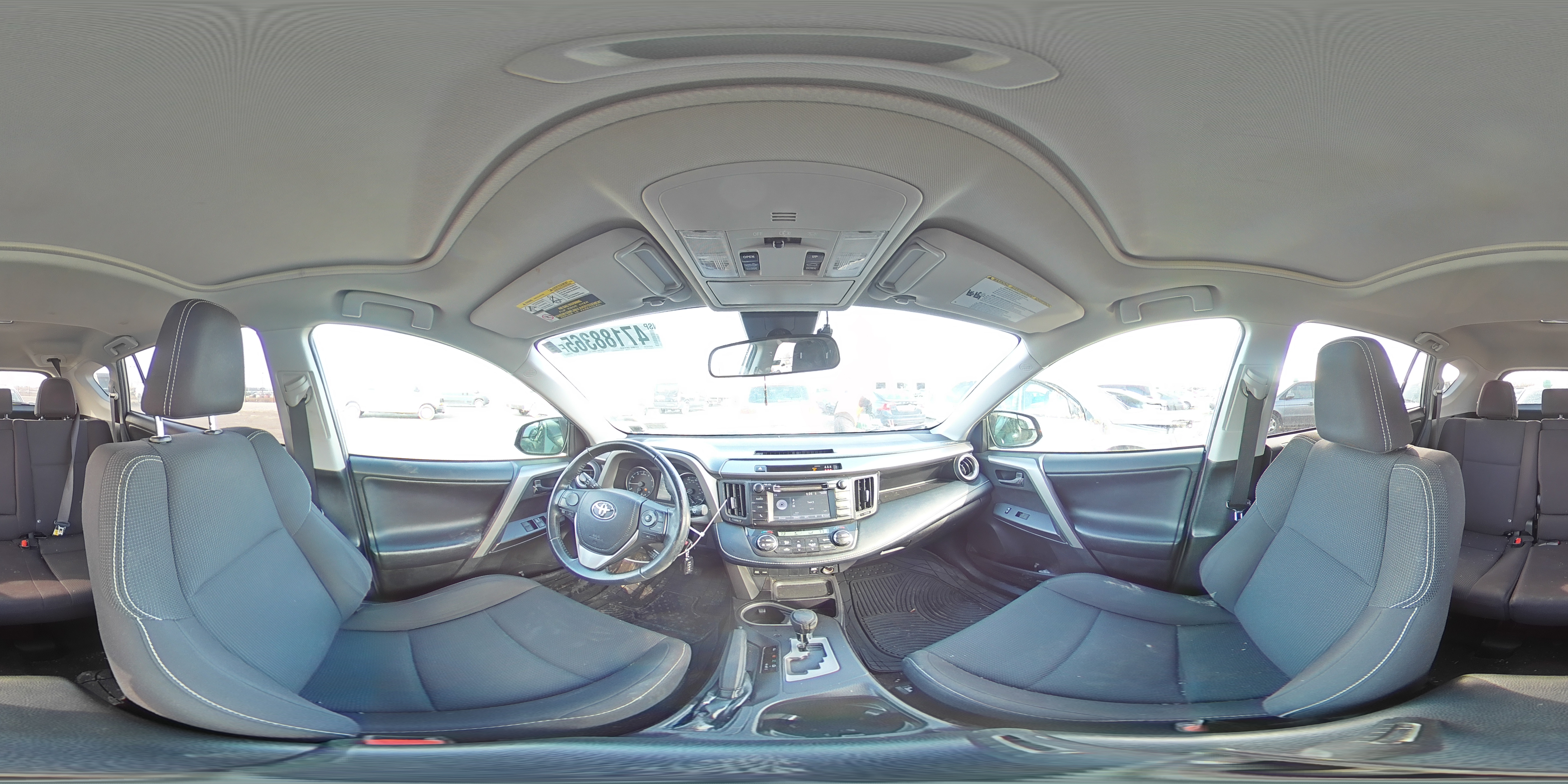 2018 Toyota RAV 4 - Image 14