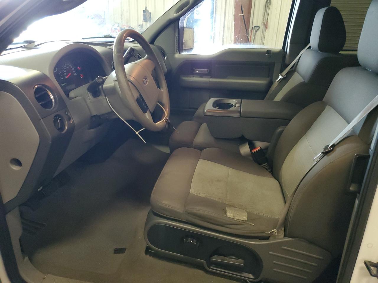 2005 Ford F-150 - Image 7