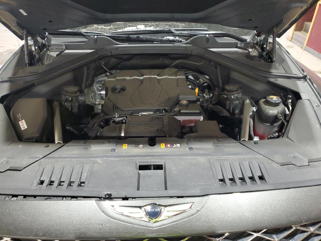 2024 Genesis GV80 - Image 12