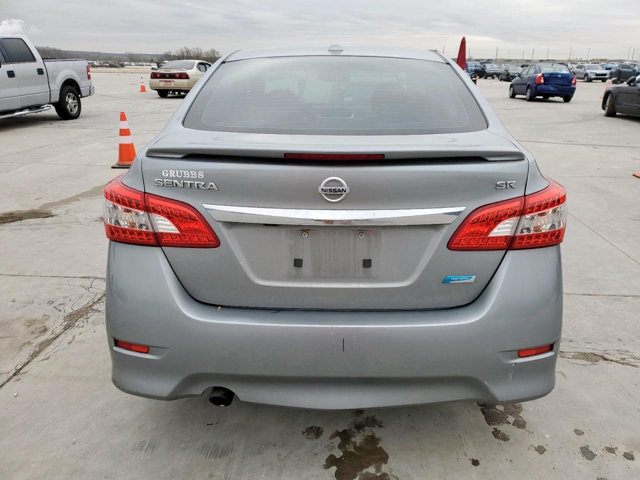 2014 Nissan Sentra - Image 6