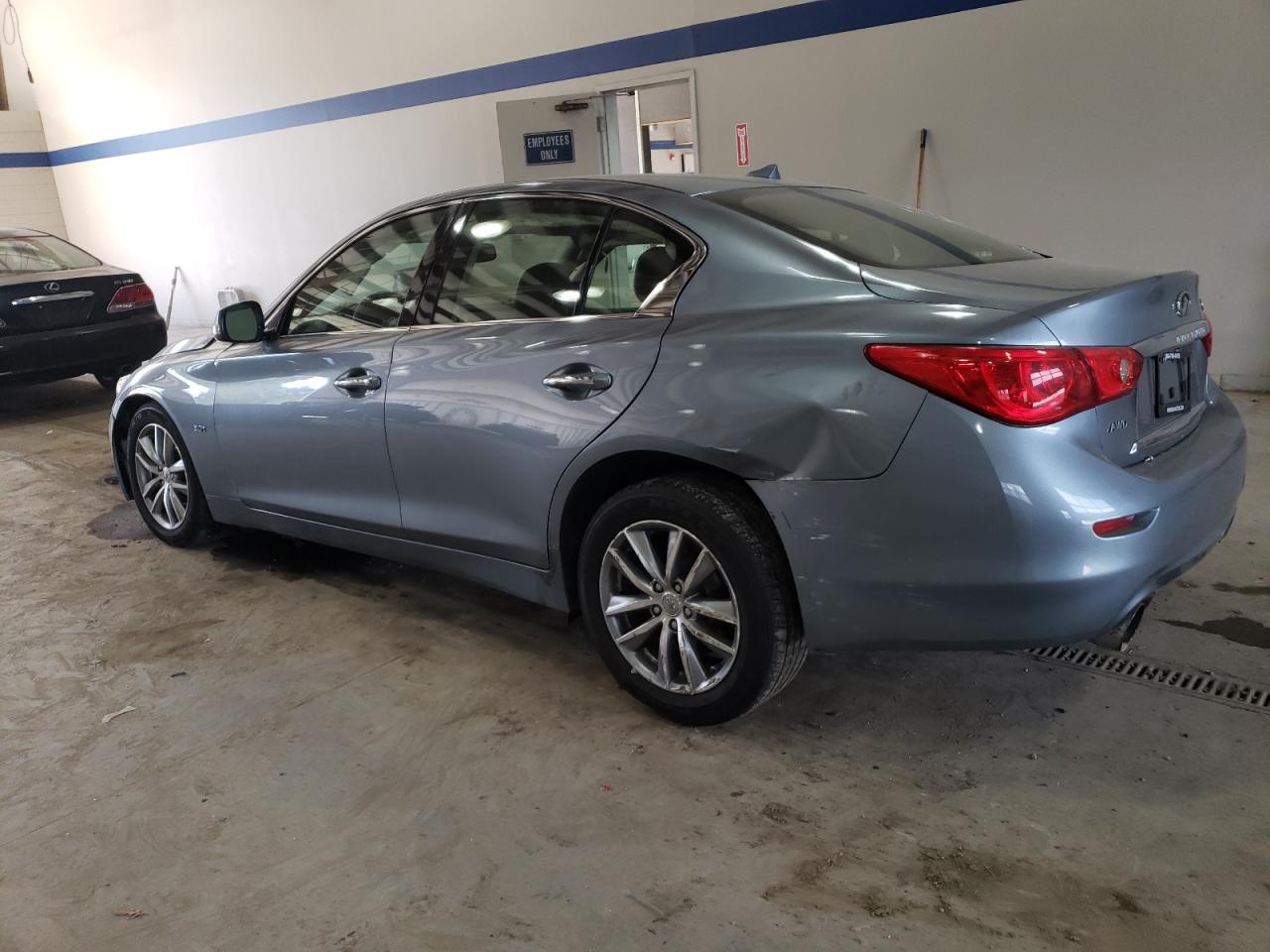 2017 Infiniti Q50 - Image 2