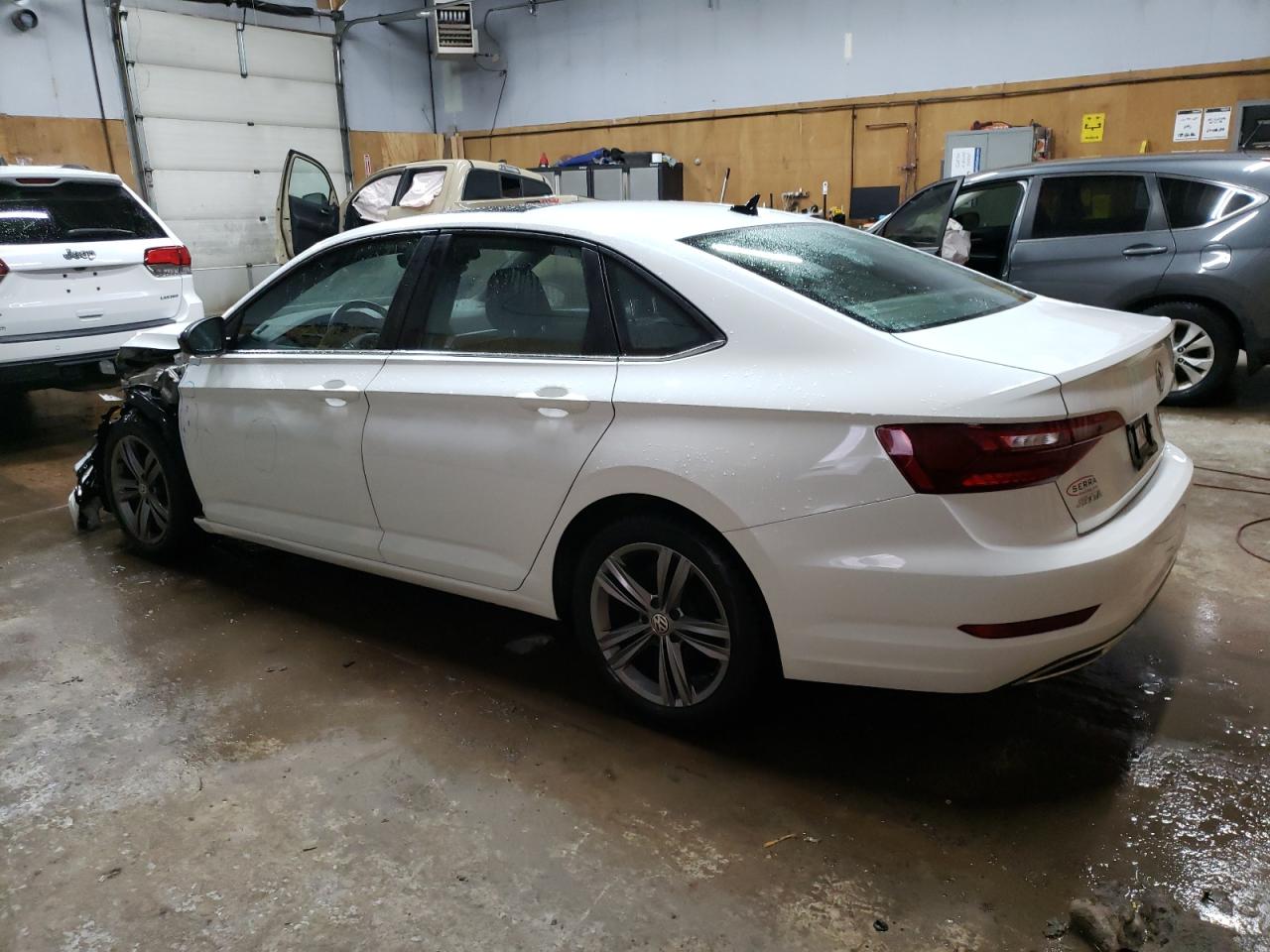 2021 Volkswagen Jetta - Image 2