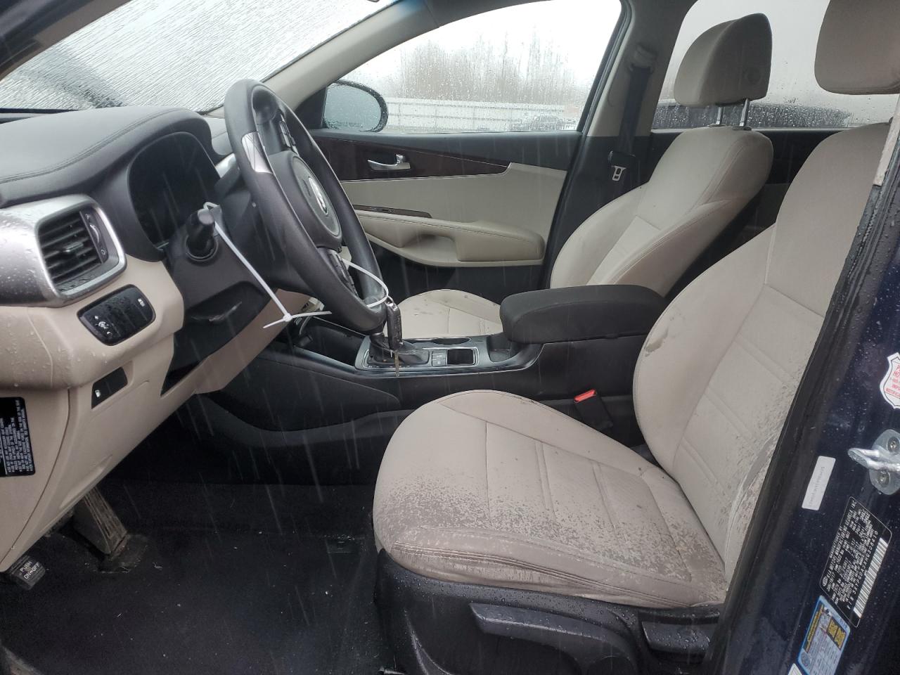 2017 Kia Sorento - Image 7