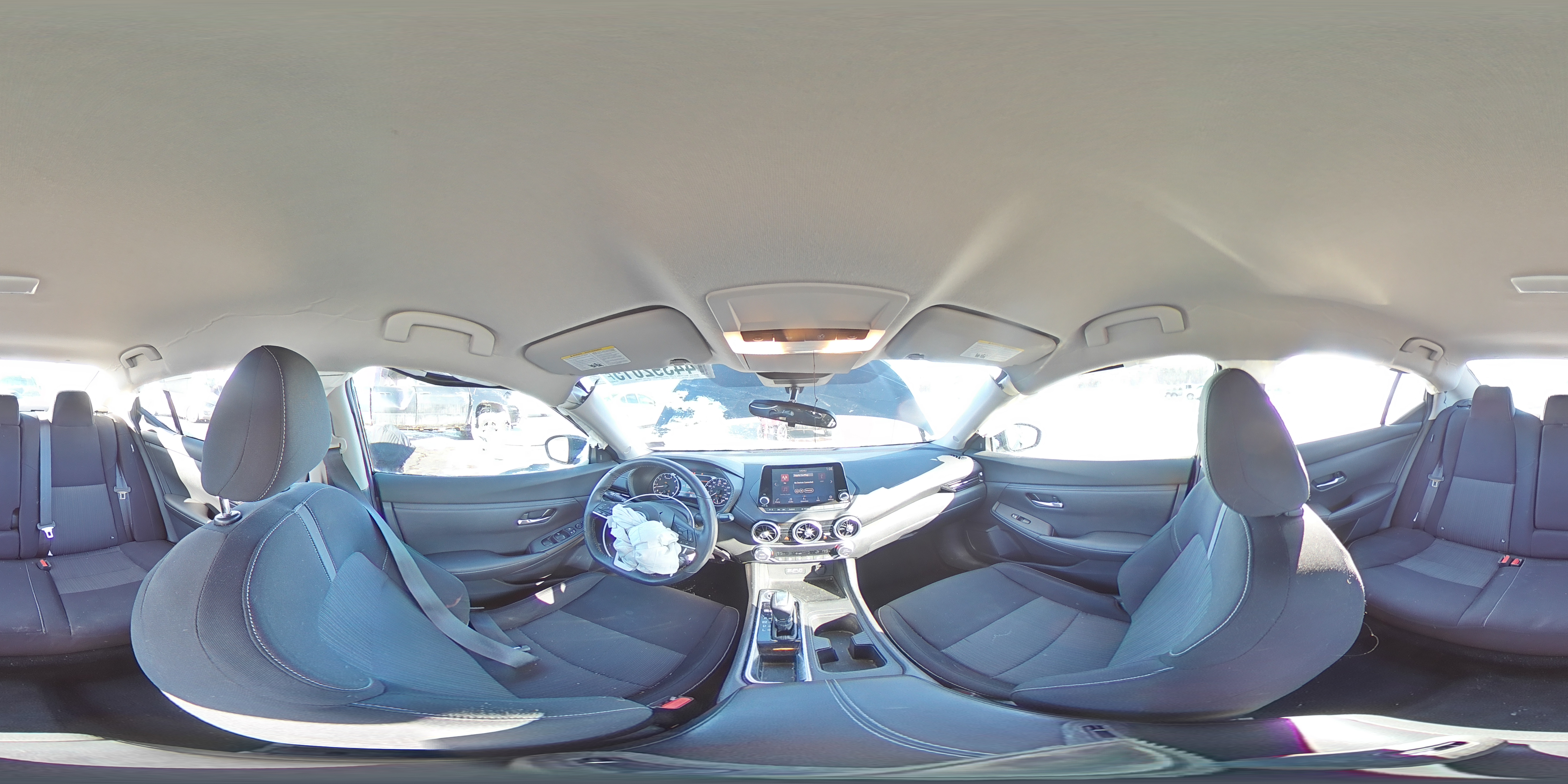 2020 Nissan Sentra - Image 12