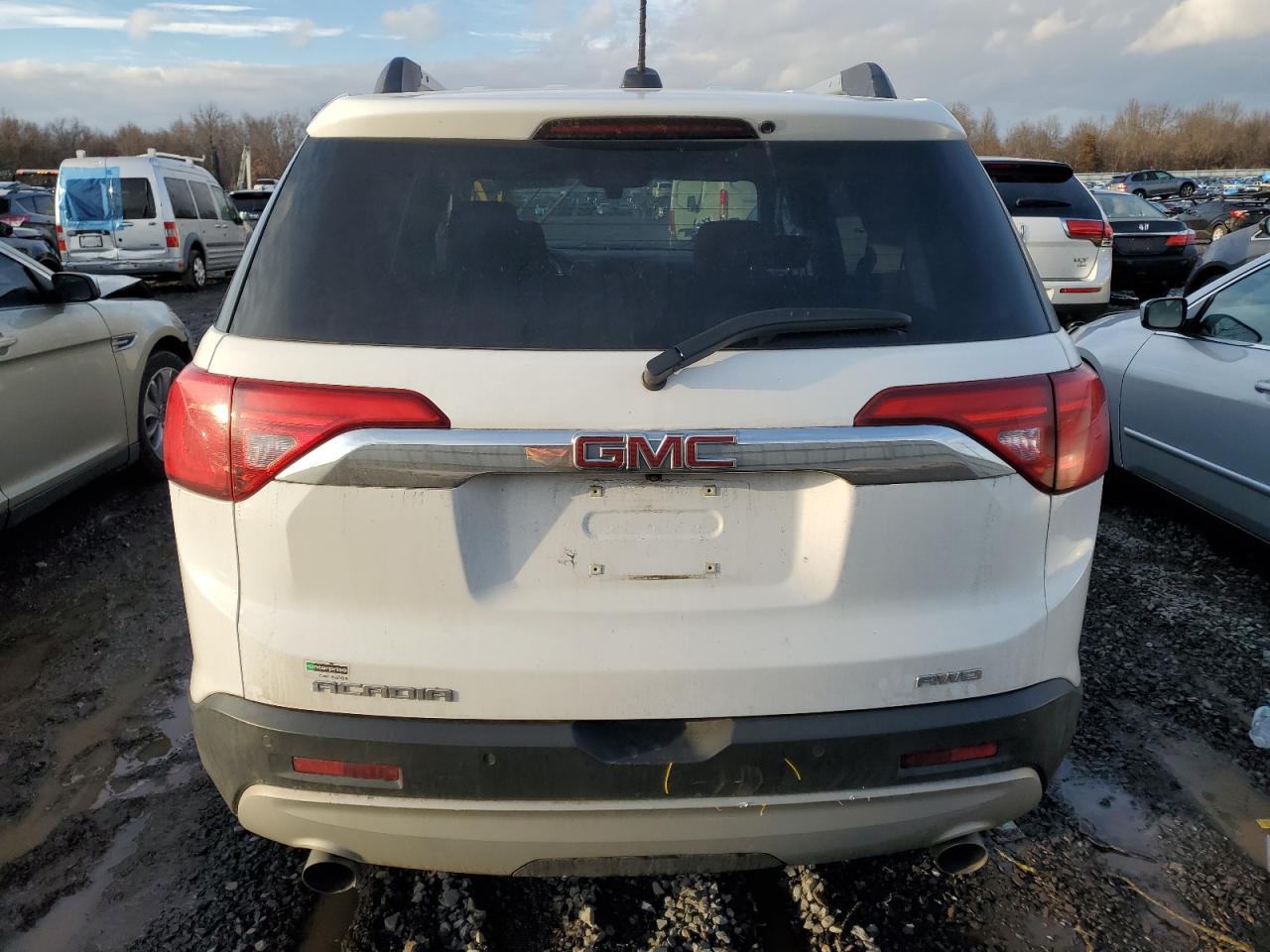 2019 GMC Acadia - Image 6