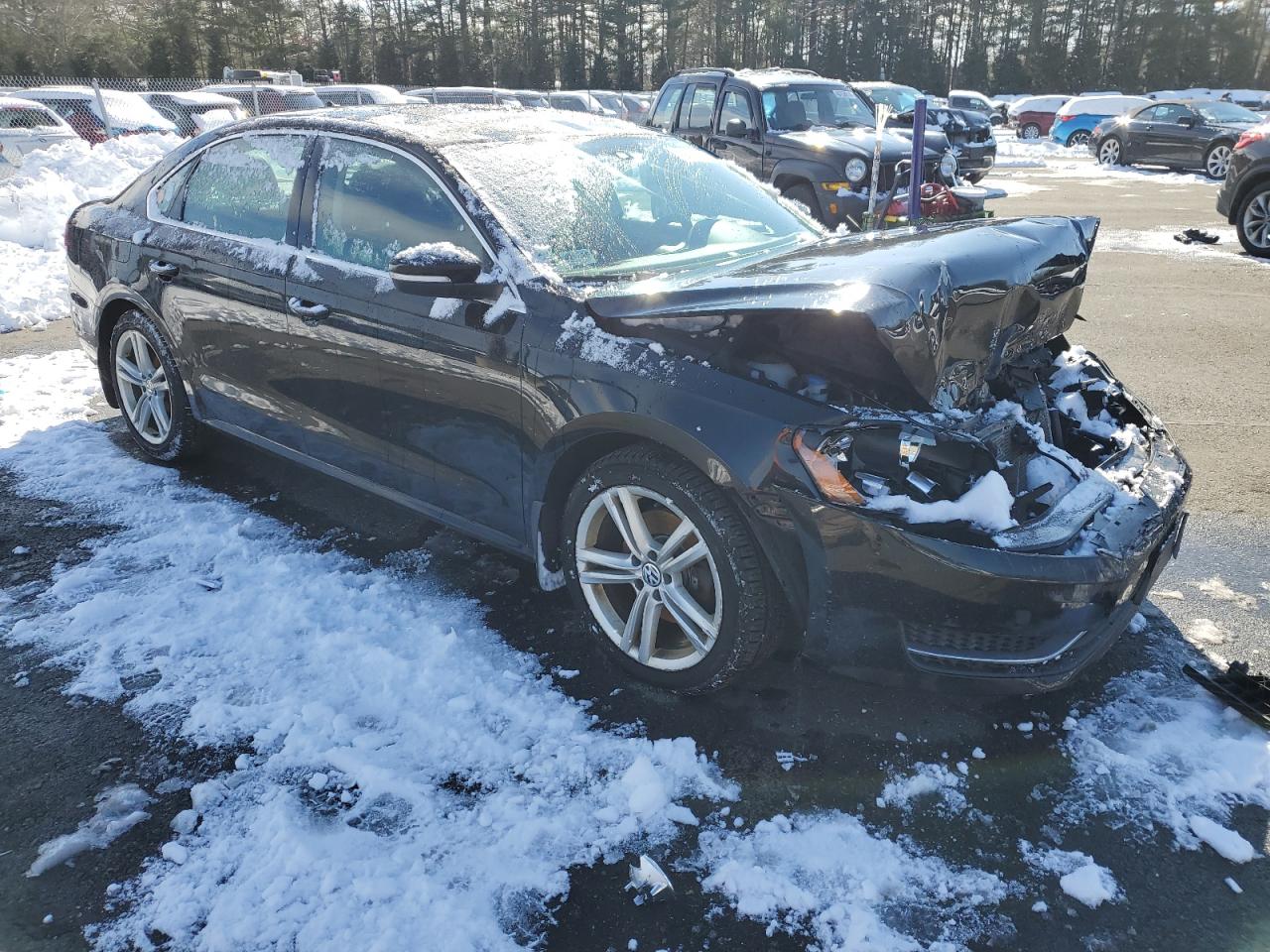 2015 Volkswagen Passat - Image 4