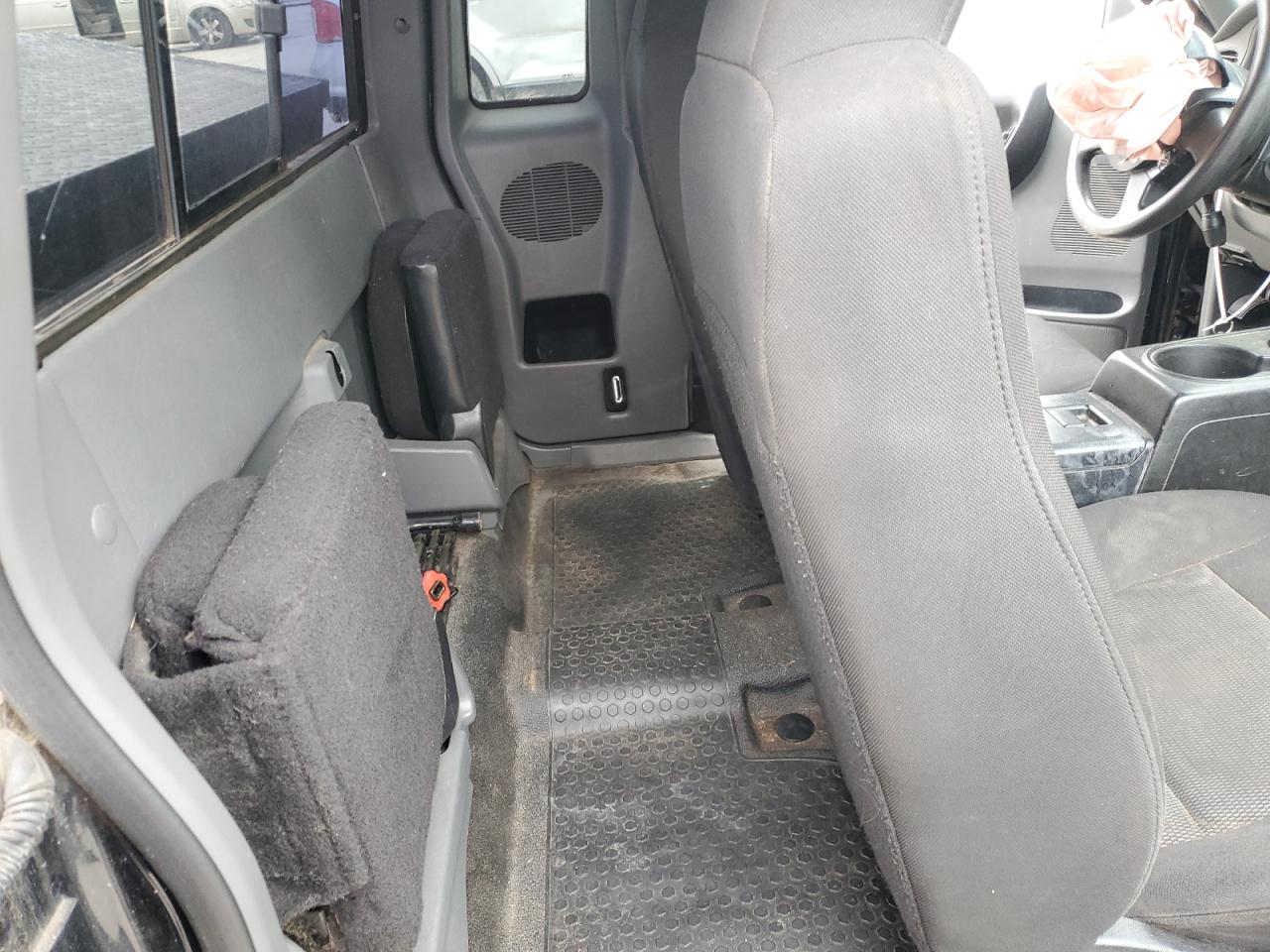 2004 Ford Ranger - Image 10