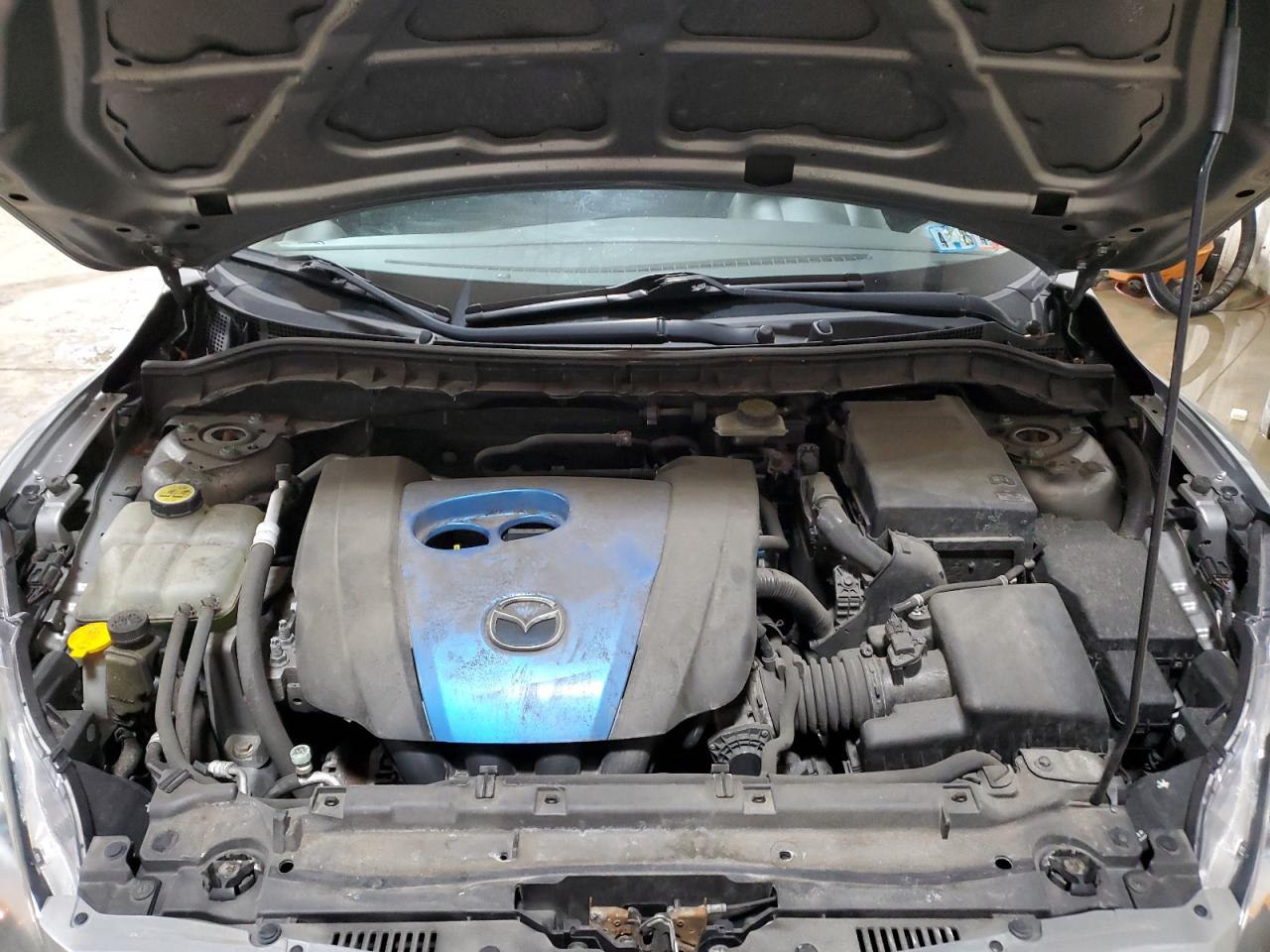 2013 Mazda 3 - Image 11