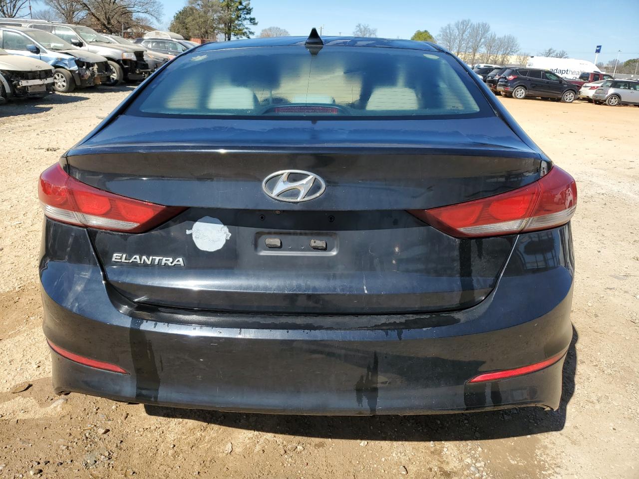 2017 Hyundai Elantra - Image 6
