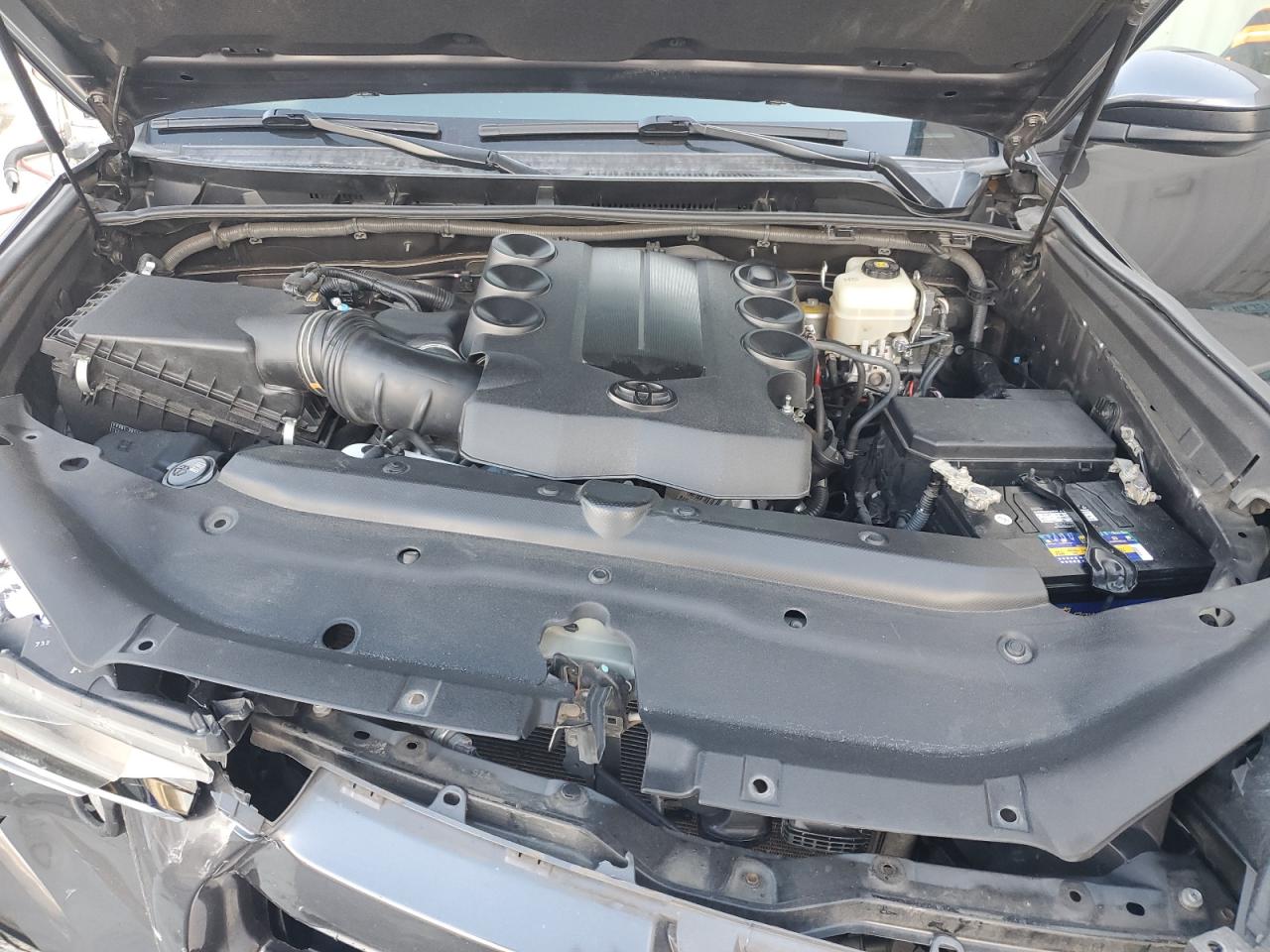 2017 Toyota 4Runner - Image 12