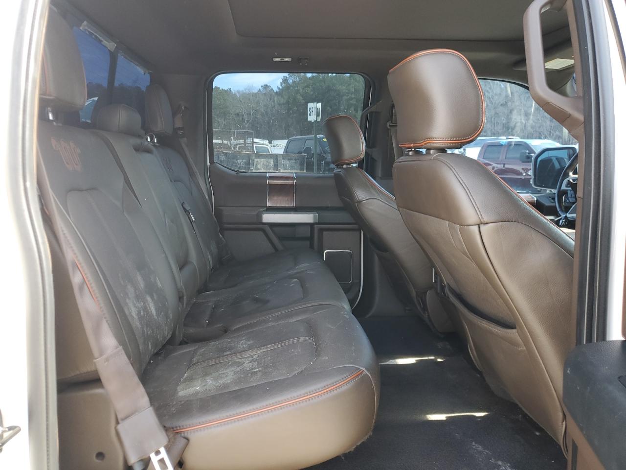 2015 Ford F-150 - Image 10