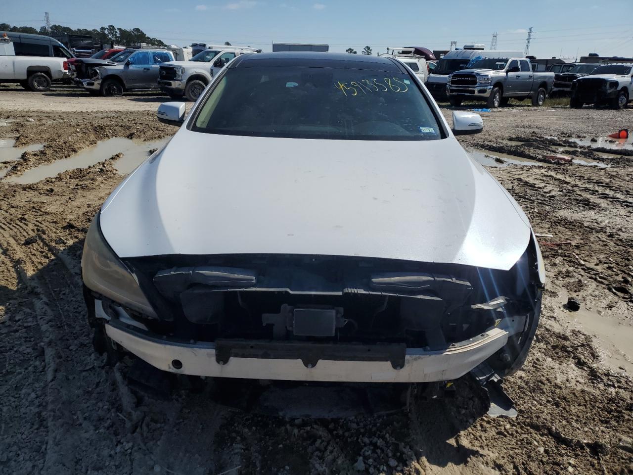 2015 Hyundai Genesis - Image 5