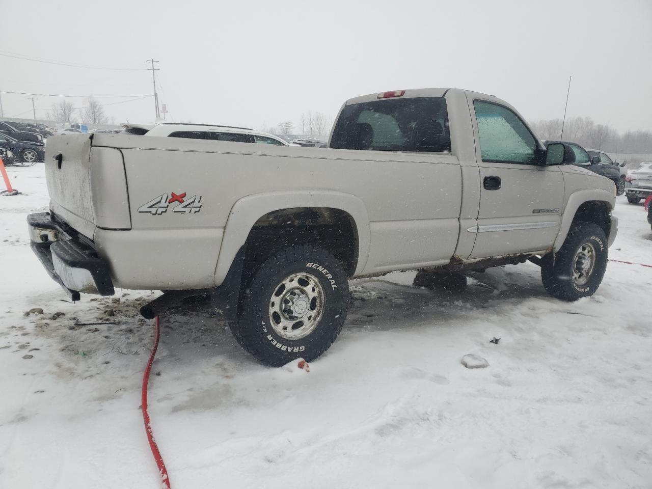 2004 GMC Sierra - Image 3