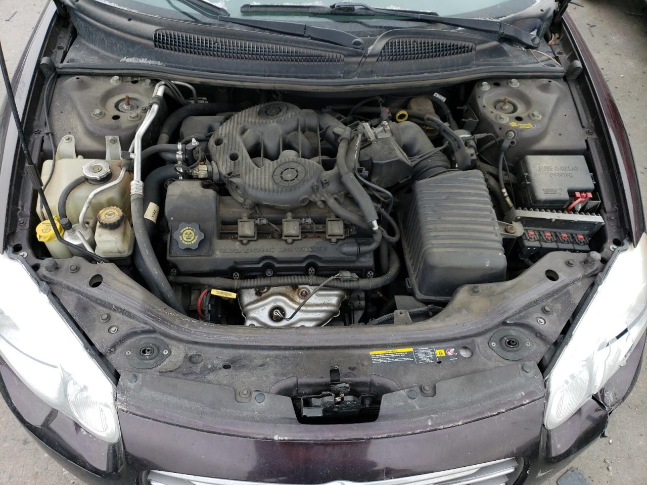 2004 Chrysler Sebring - Image 11
