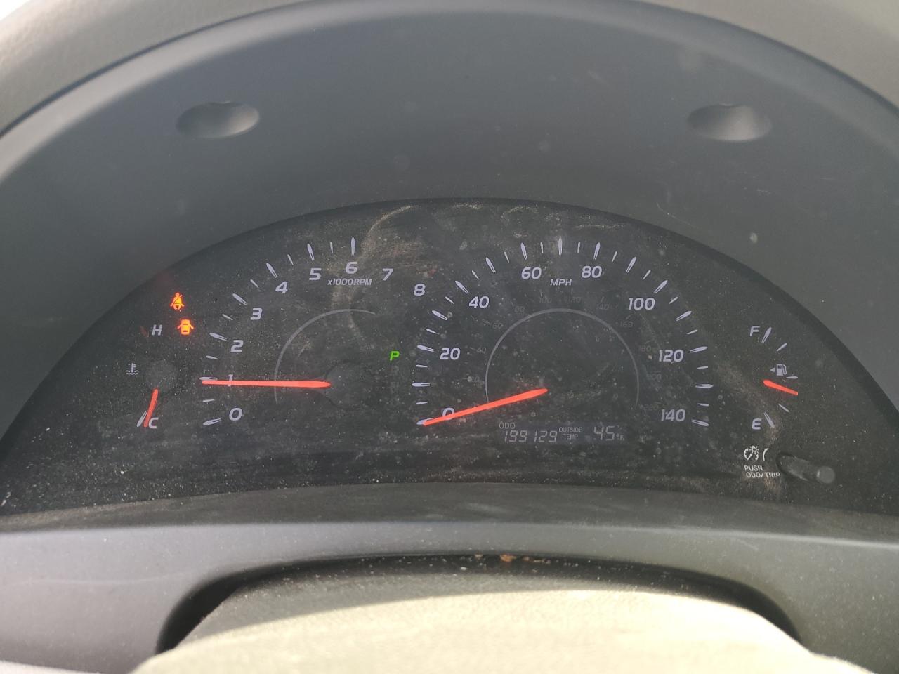 2010 Toyota Camry - Image 9