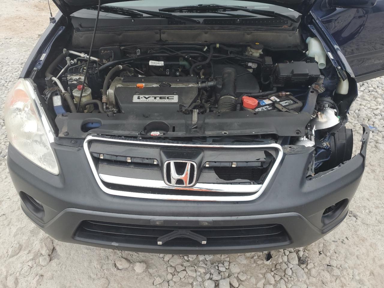 2005 Honda CR-V - Image 12