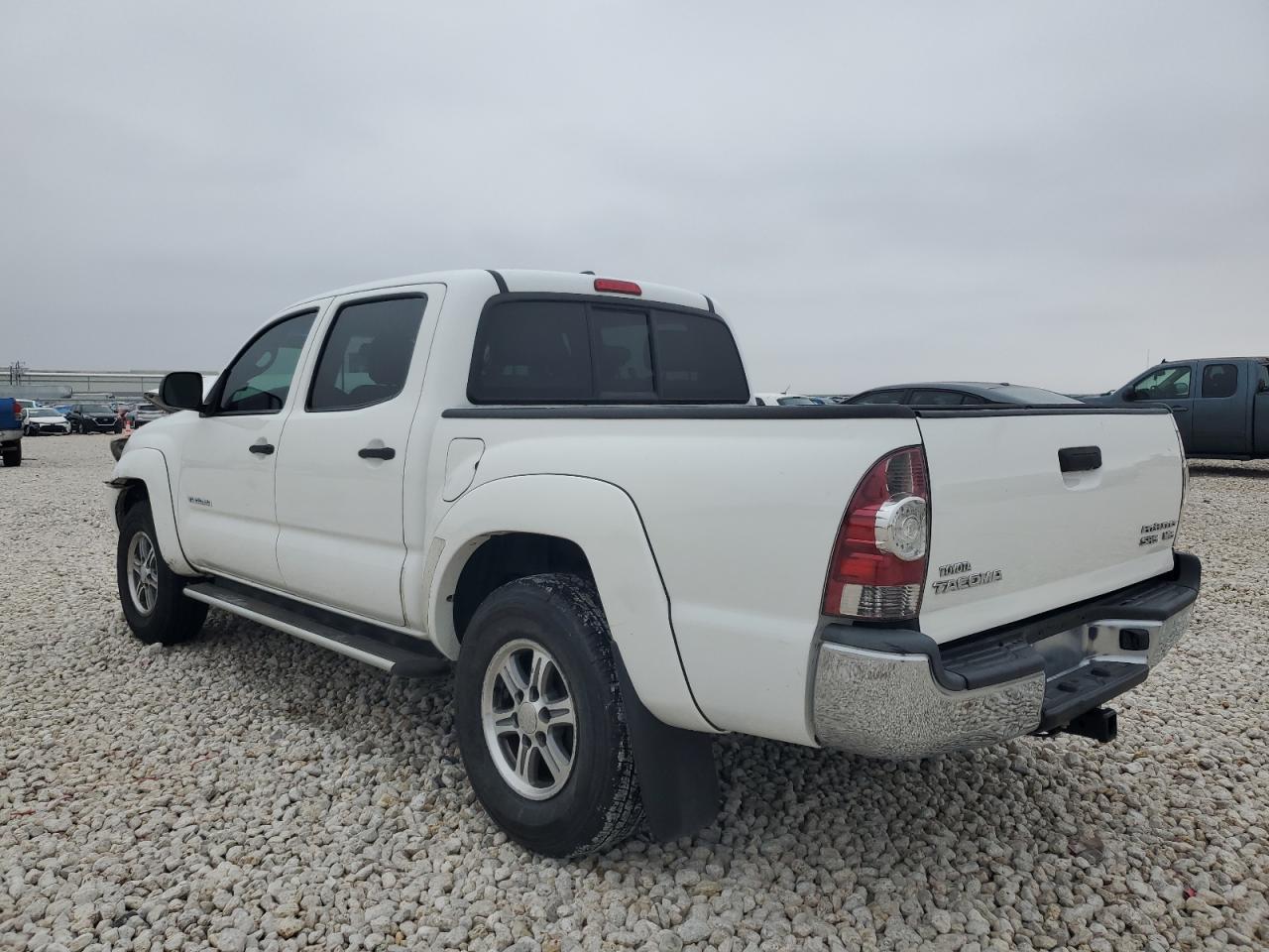 2011 Toyota Tacoma - Image 2