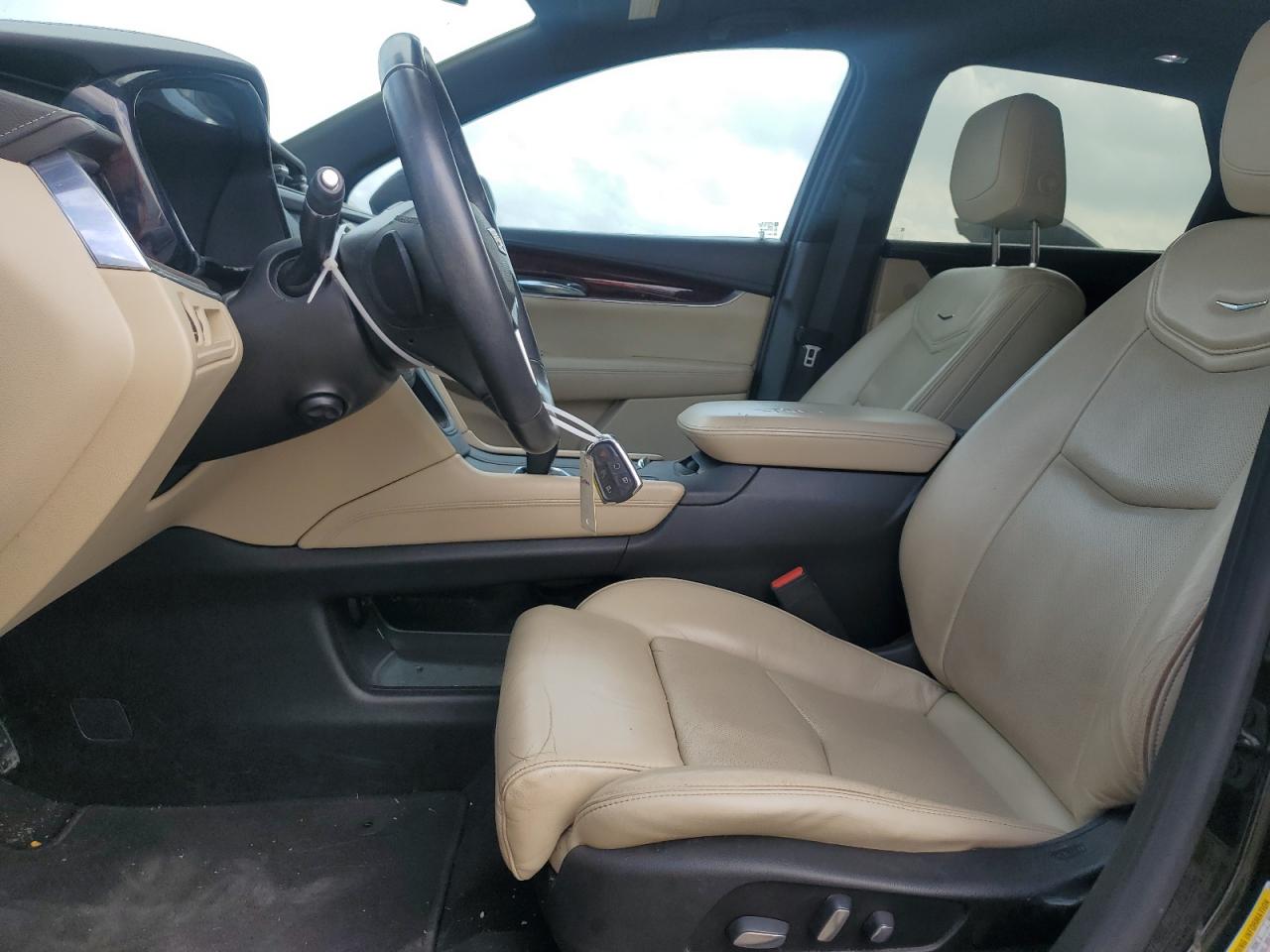 2017 Cadillac XT5 - Image 7